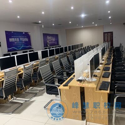 邵阳市中南理工职业技术学校实训室