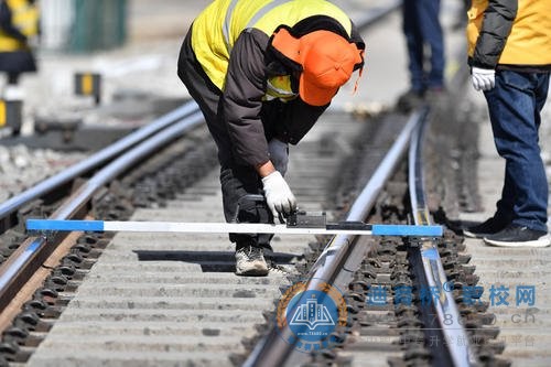 铁道工程施工与维护