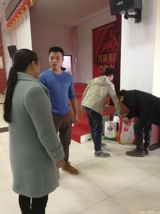 学习道德模范，传承优良传统 : 湖南吉利汽车职业技术学院学工党支部开展主题党日活动